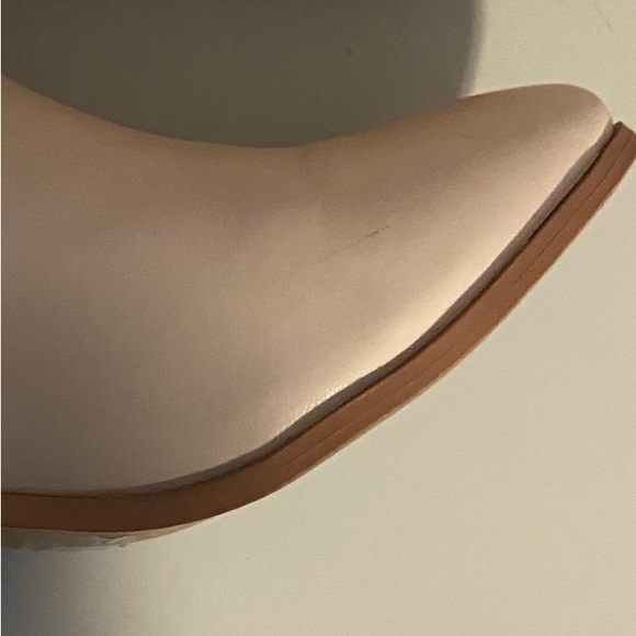 Dolce Vita Ankle Boots - Picture 4 of 8